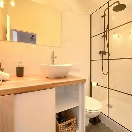 Tarsia Διαμέρισμα *